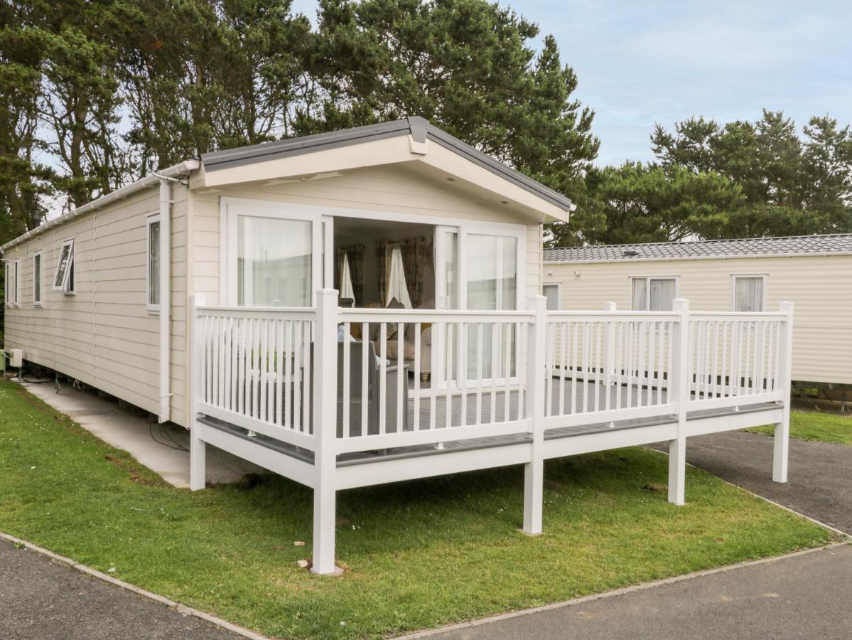 Villa The Rodley Pines Scarborough Esterno foto